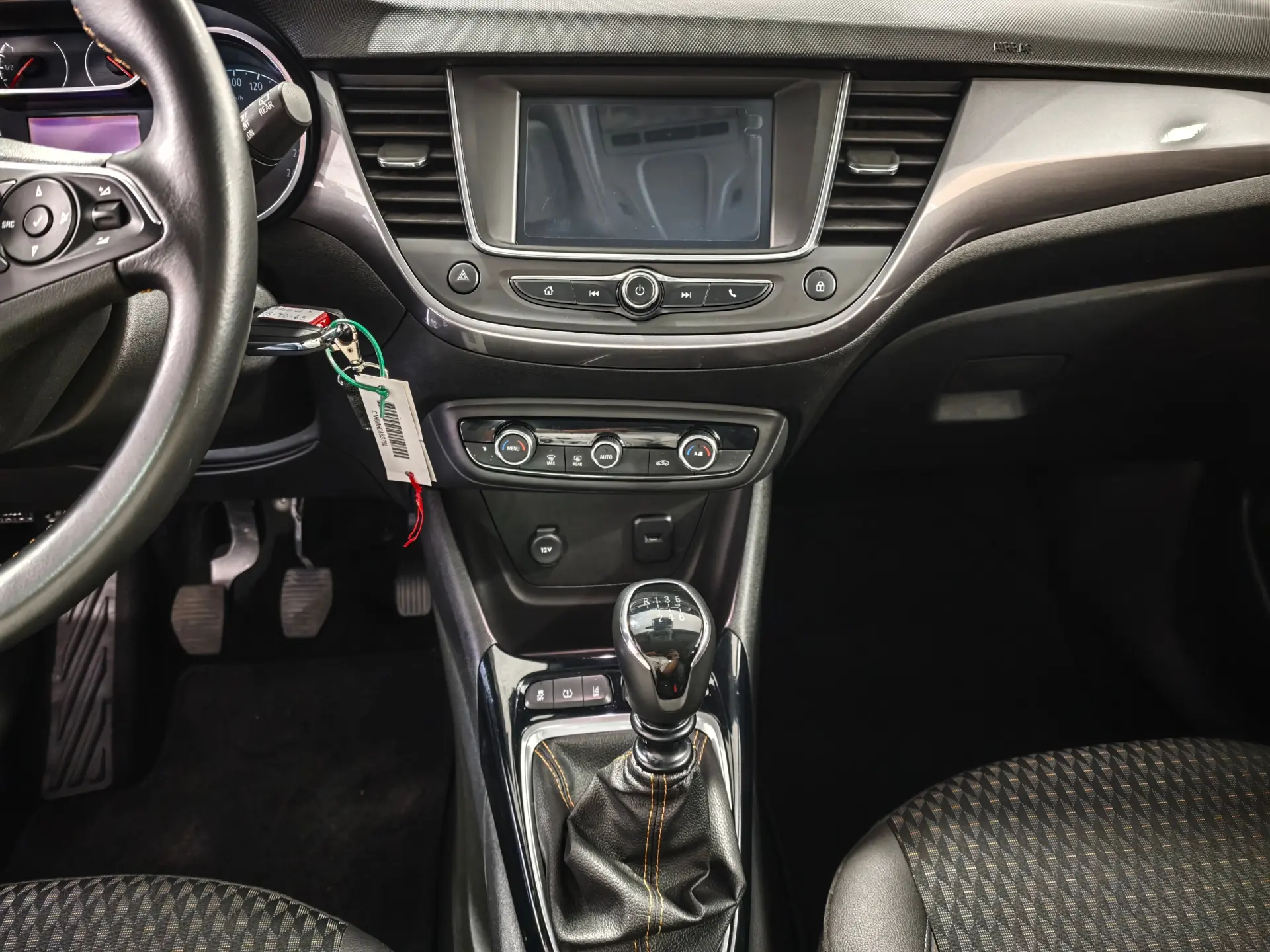Opel Crossland X 1.6 CDTi Innovation 14