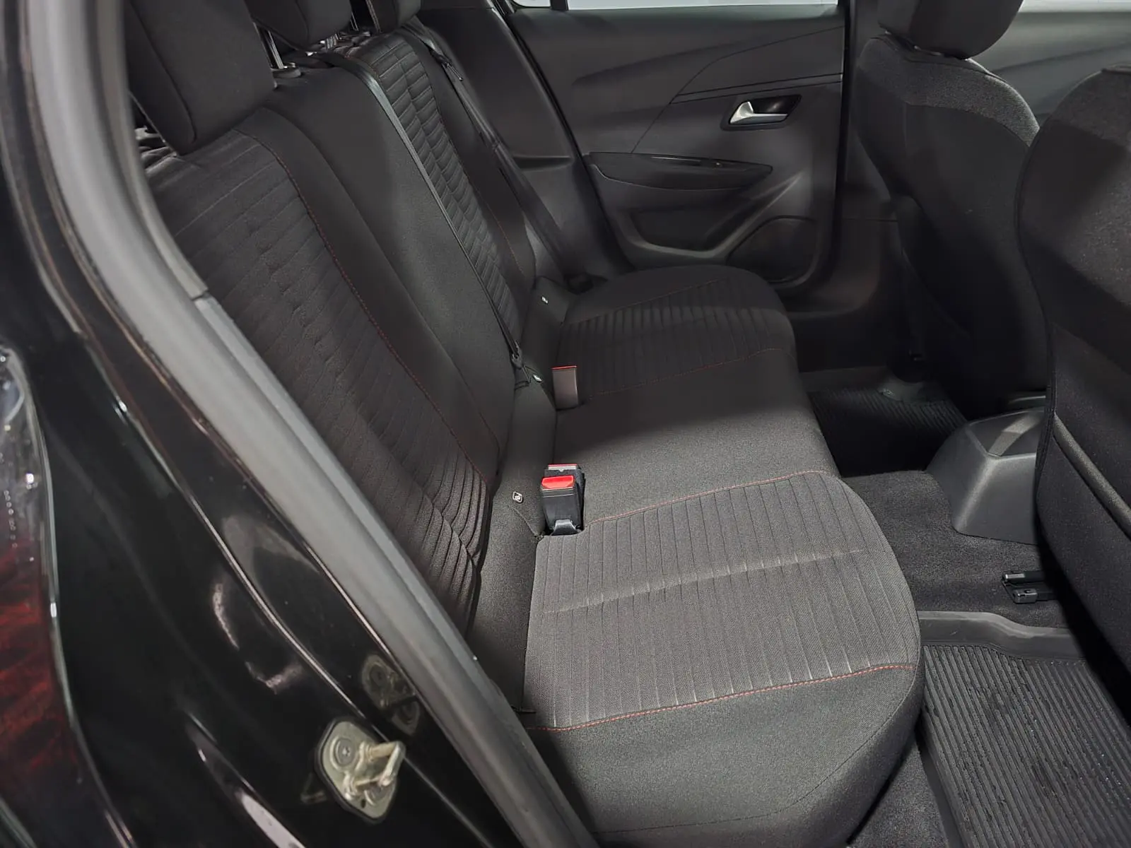 Peugeot 208 1.2 PureTech Active Pack 19