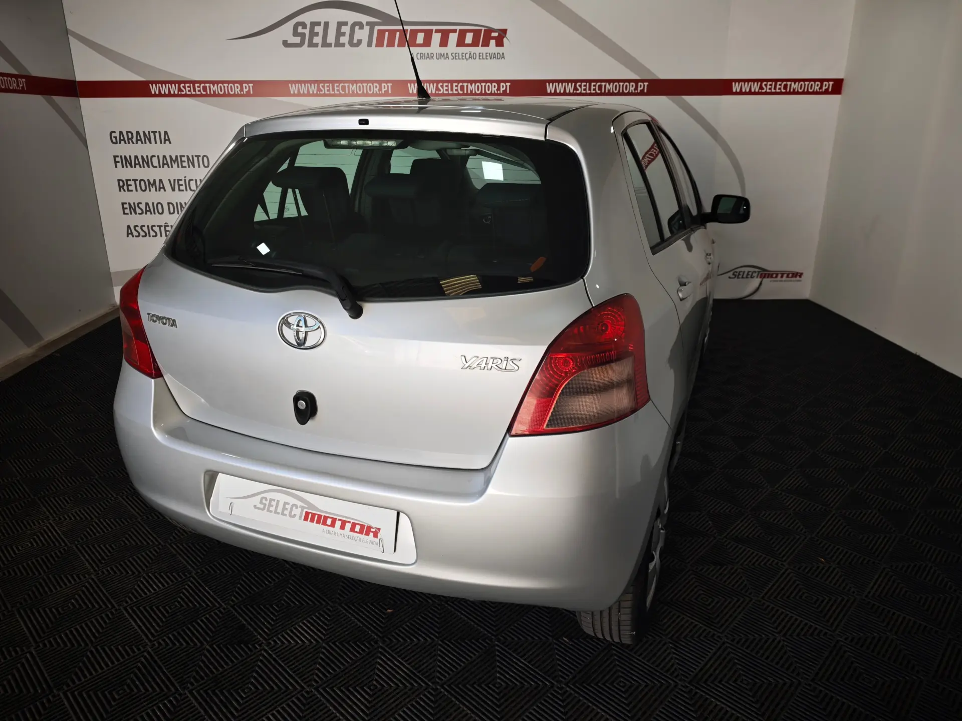 Toyota Yaris 1.0 VVT-i Comfort 4