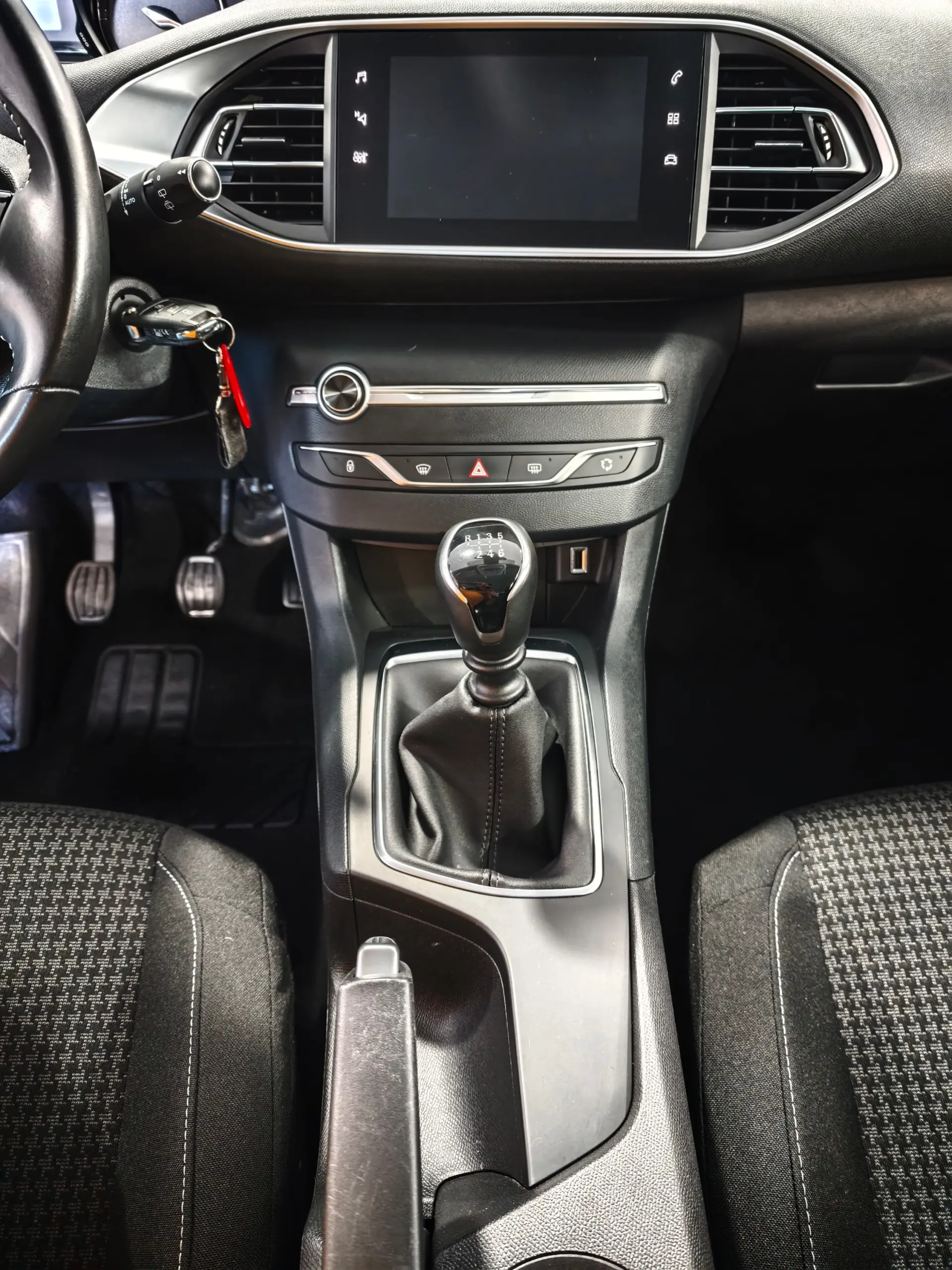 Peugeot 308 1.2 PureTech Style 12