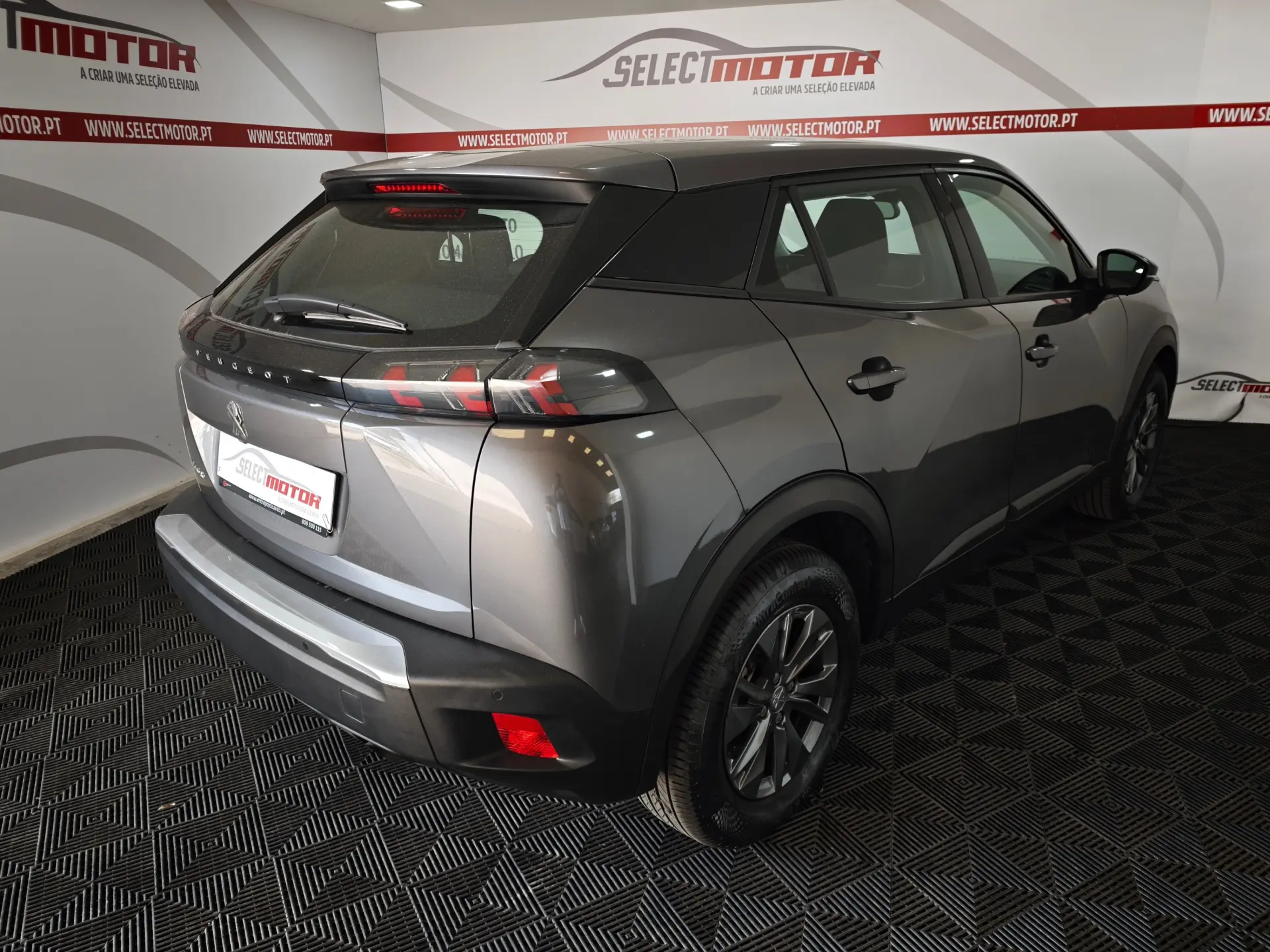 Peugeot 2008 1.2 PureTech Active 5