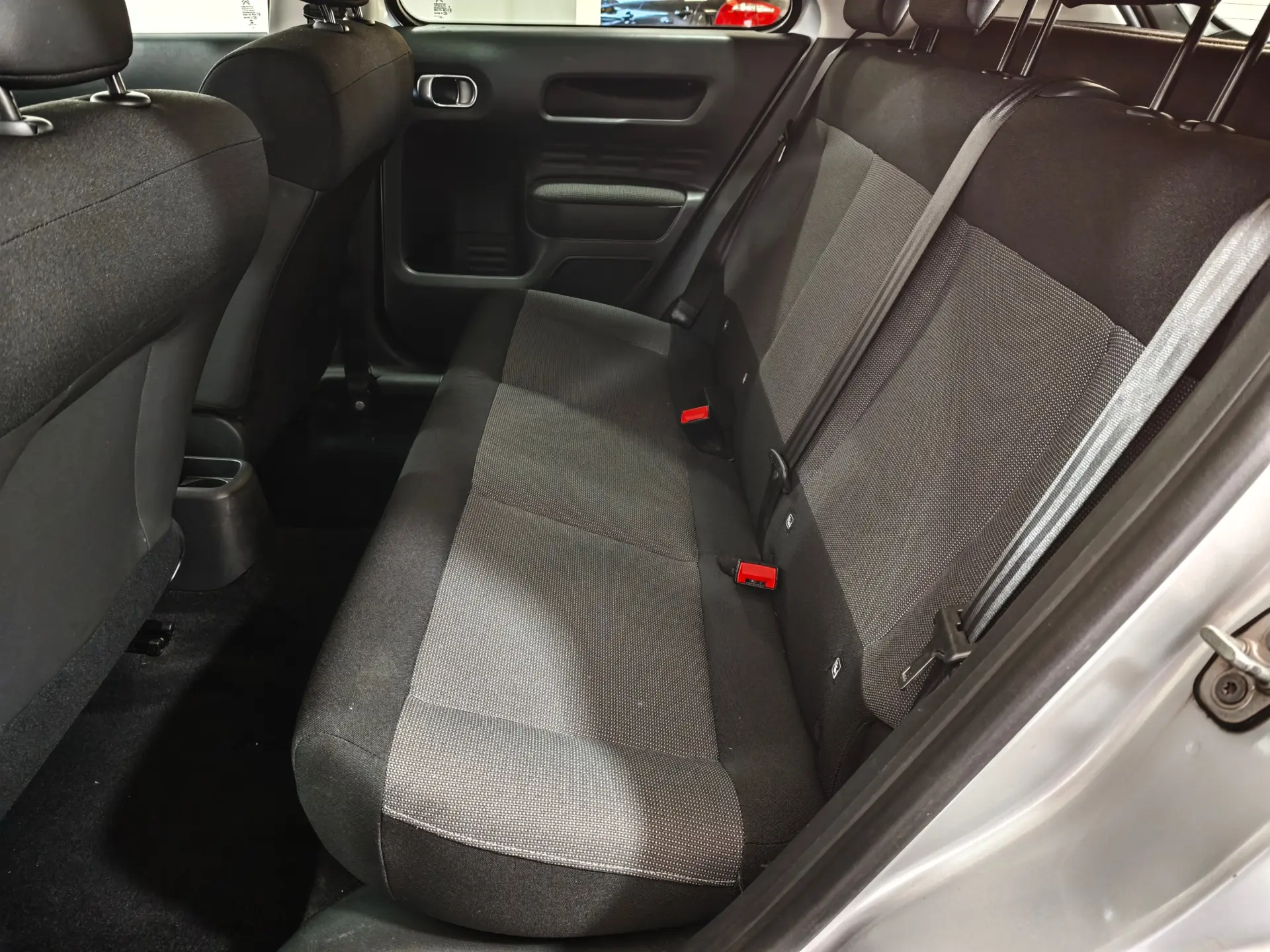 Citroen C4 Cactus 1.6 BlueHDi Shine 17