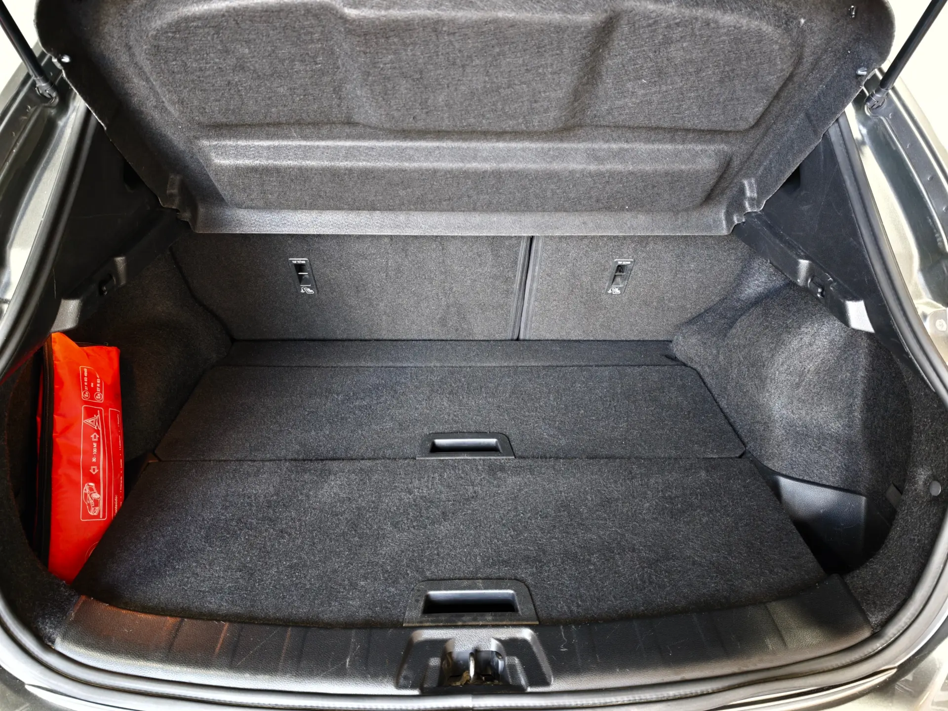 Nissan Qashqai 1.5 dCi N-Connecta 18 24