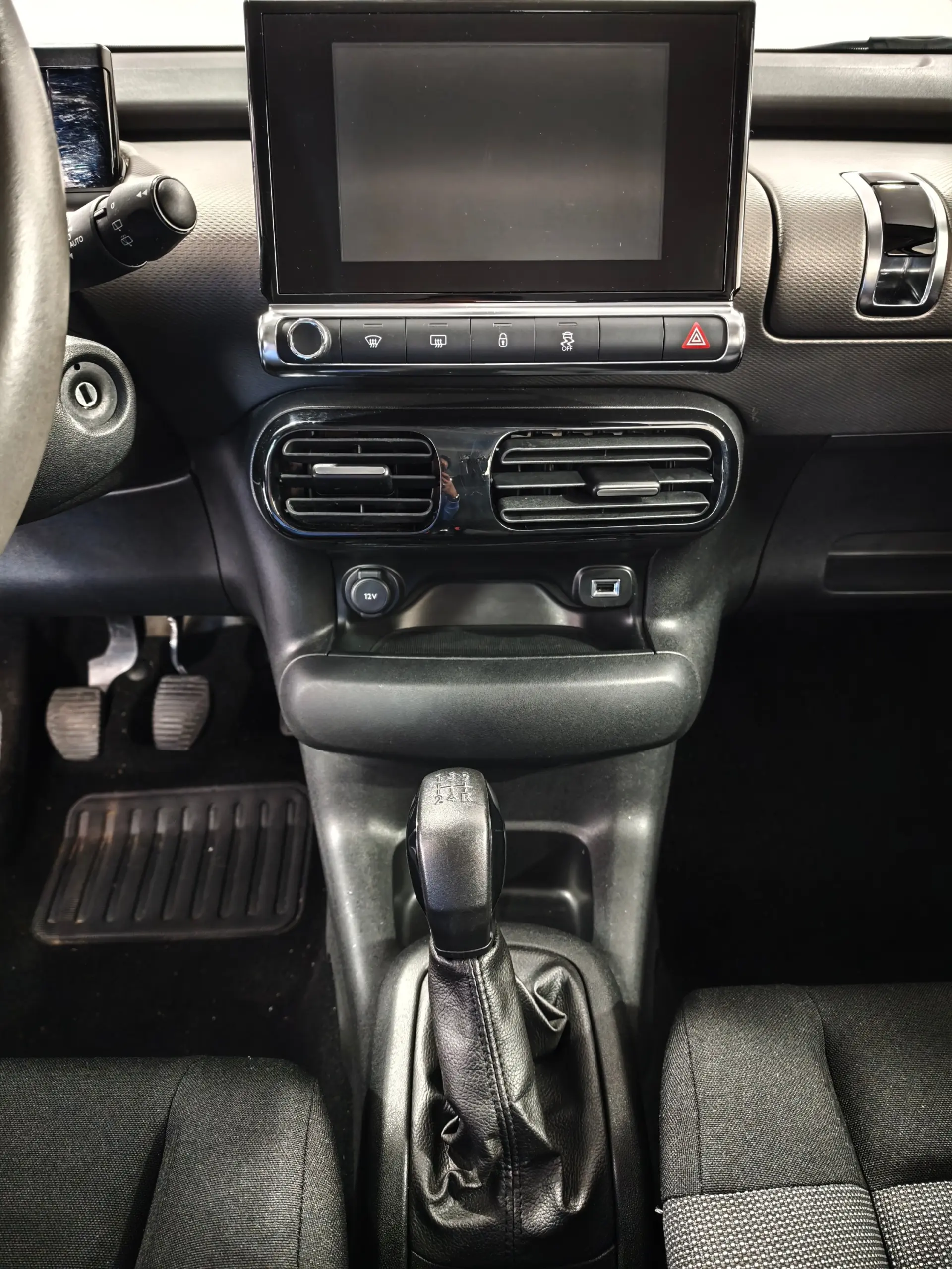 Citroen C4 Cactus 1.2 PureTech Shine 12