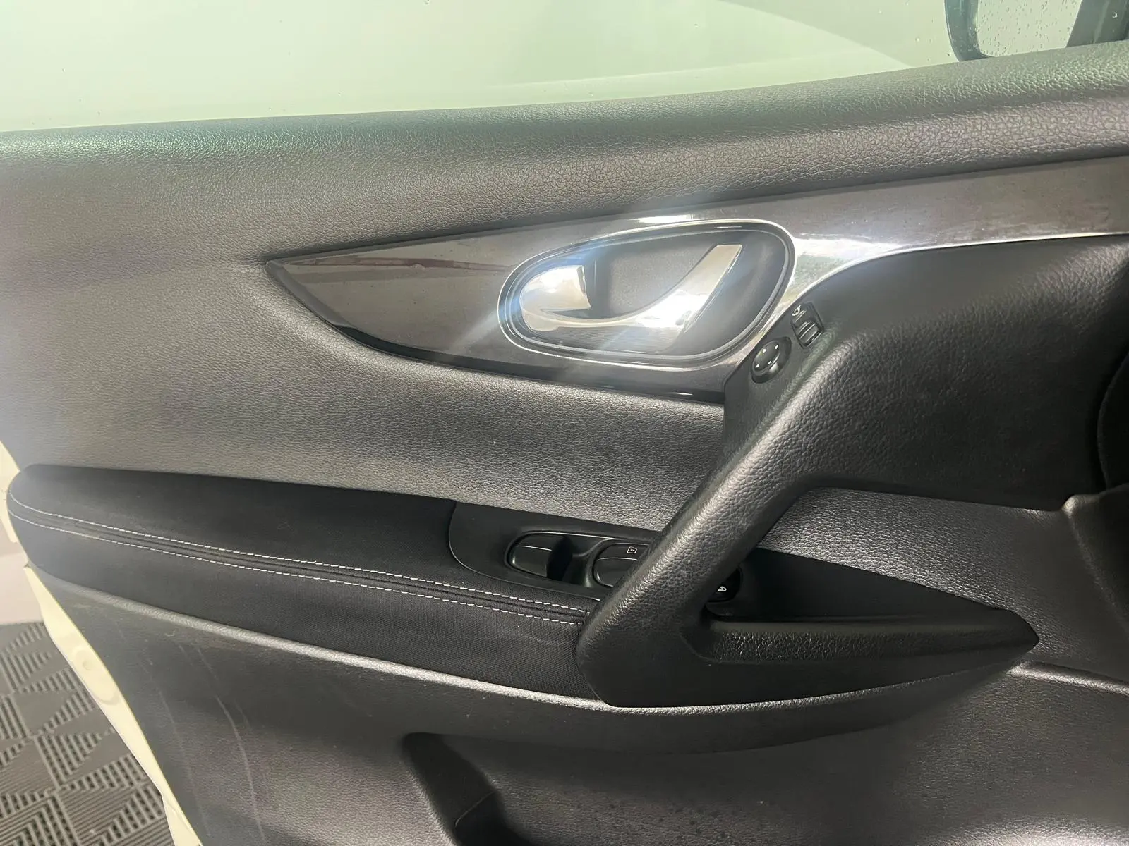 Nissan Qashqai 1.5 dCi N-Connecta 18 15