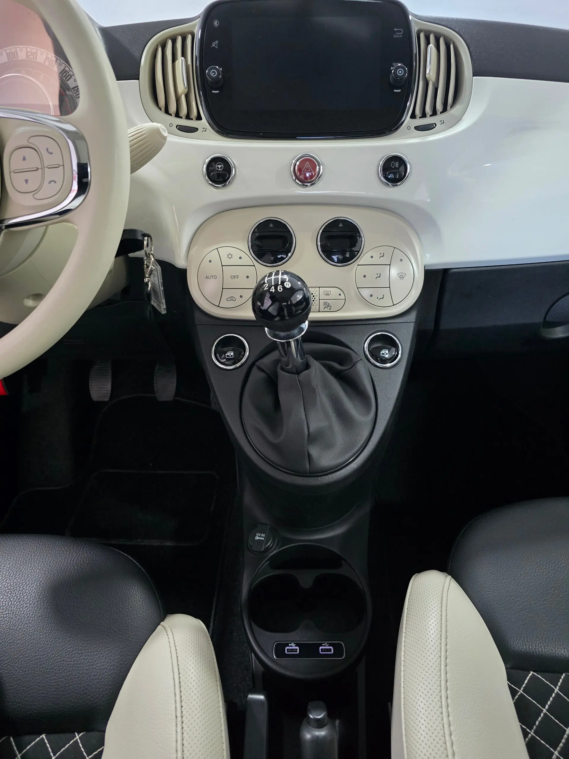 Fiat 500 1.0 Hybrid Lounge 12