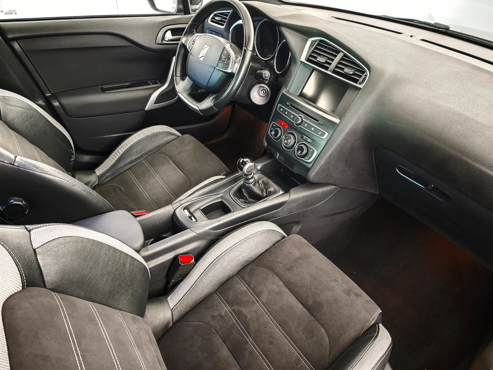 DS DS4 Crossback 1.6 BlueHDi Be Chic 23