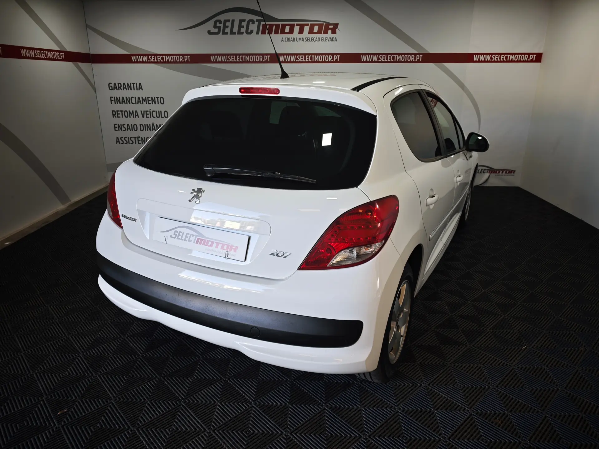 Peugeot 207 1.4 HDi Urban 4