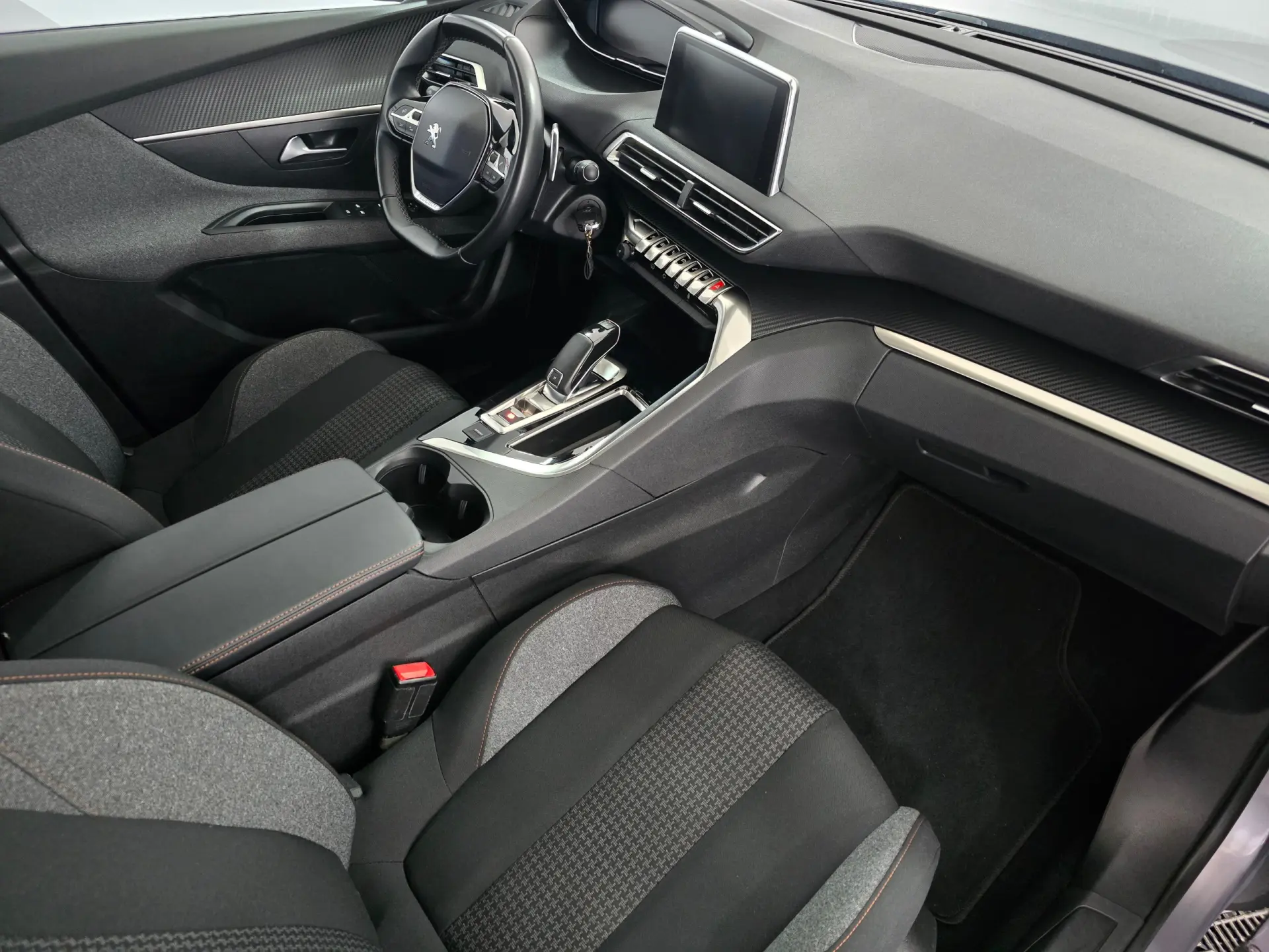 Peugeot 3008 PureTech 130 Stop & Start GPF EAT8 Active Pack 22