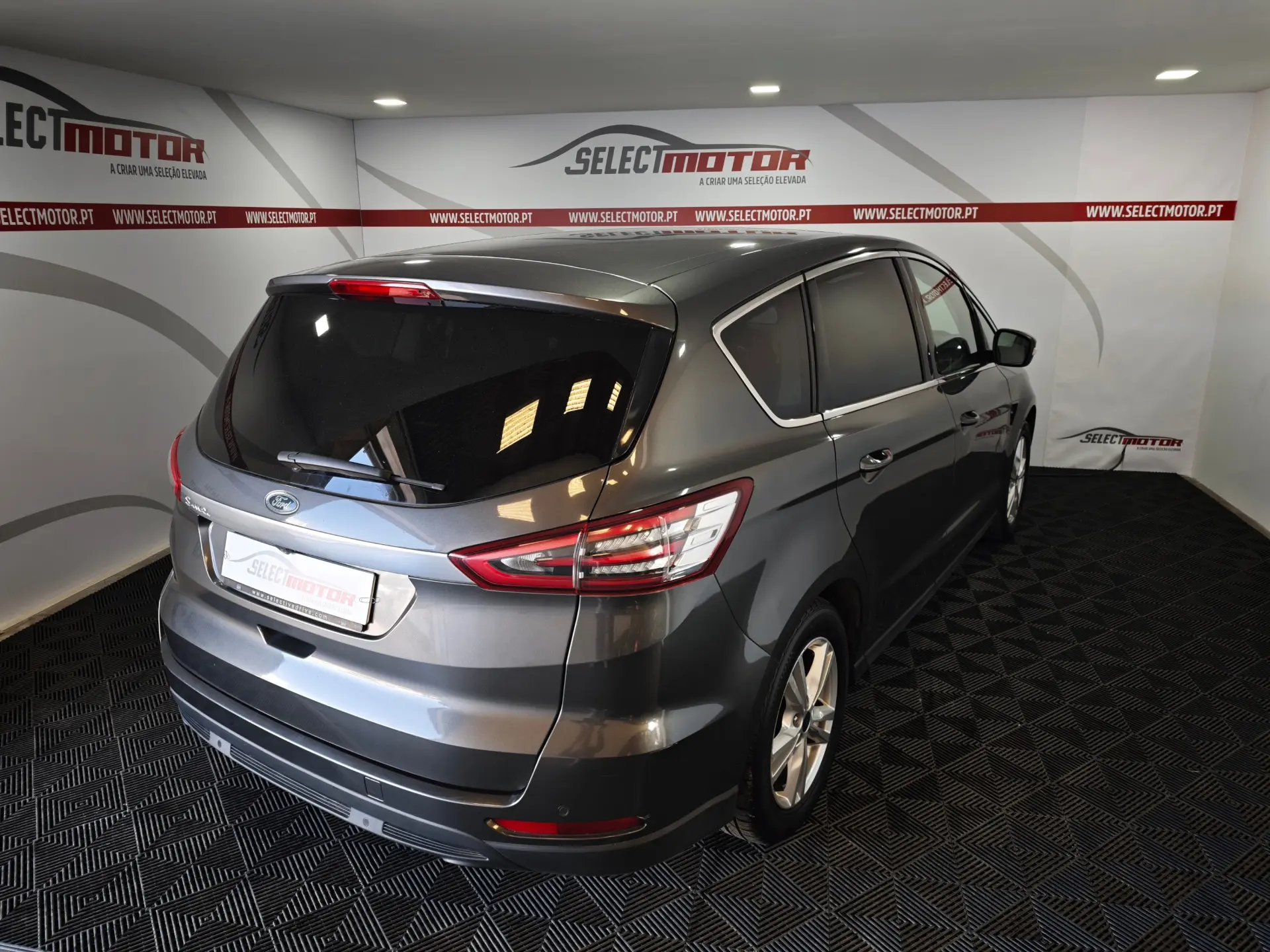 Ford S-Max 2.0 TDCi Titanium 6