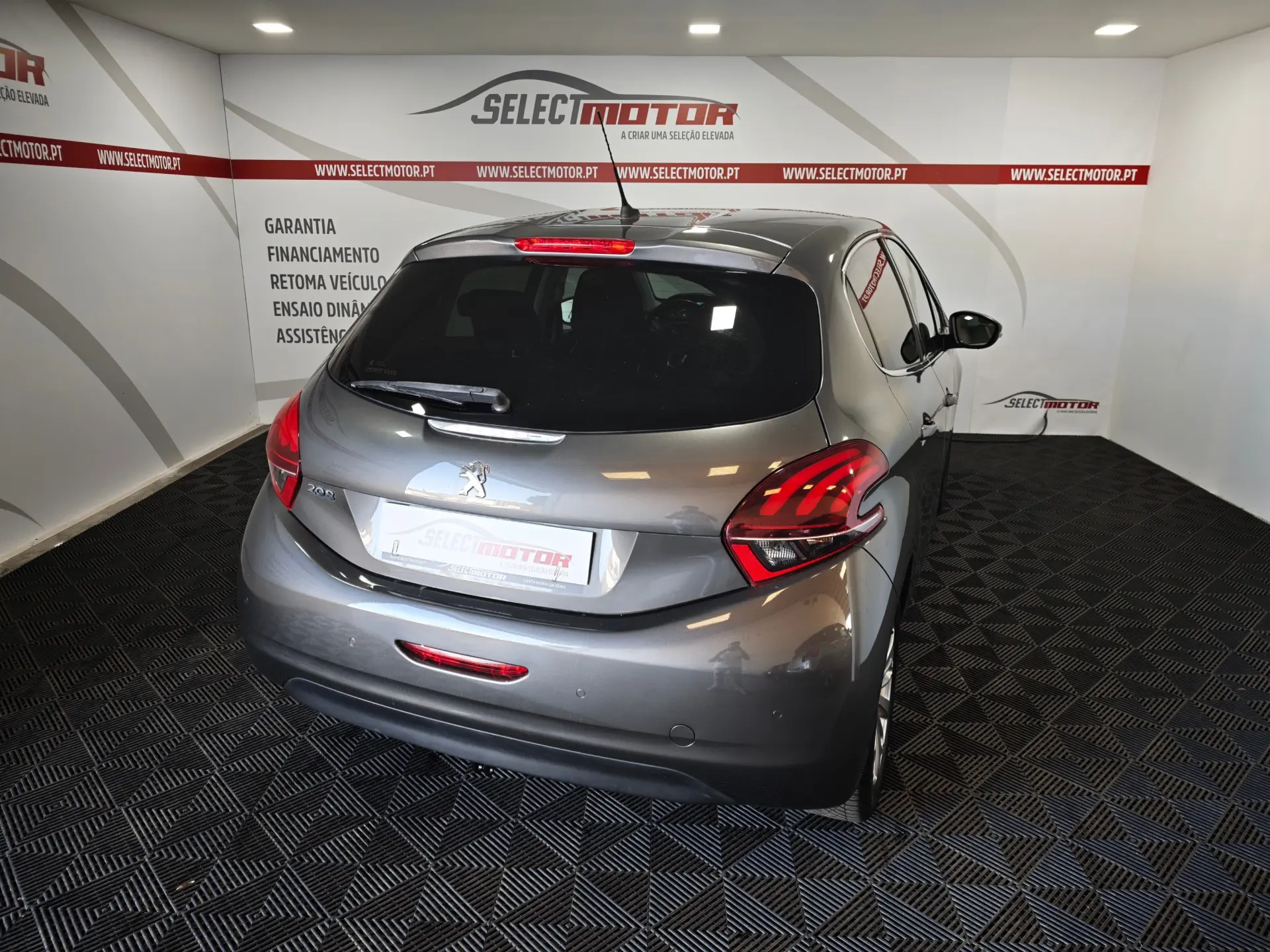 Peugeot 208 1.2 PureTech Allure 4