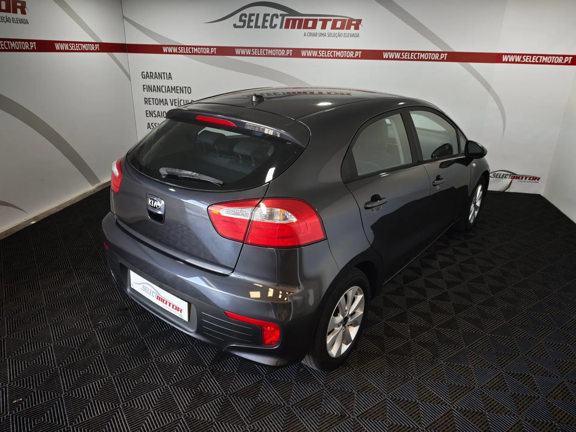 Kia Rio 1.2 CVVT More 6