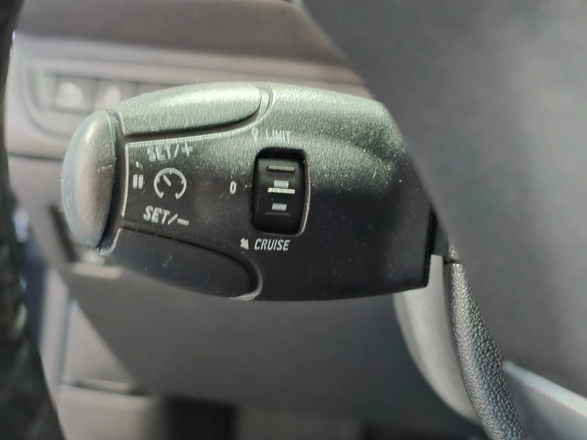 Peugeot 208 1.6 e-HDi Active 11