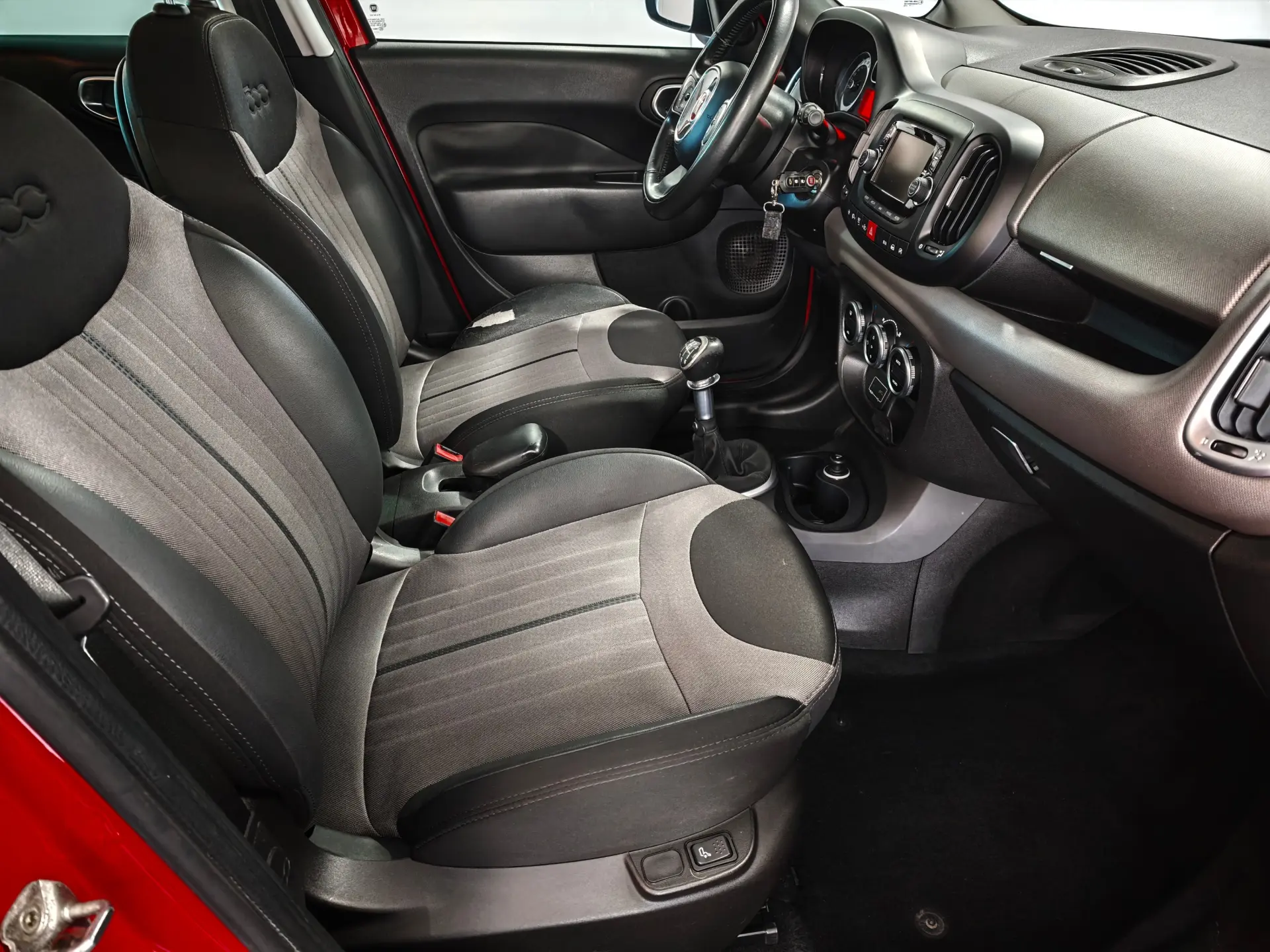 Fiat 500L 1.6 MJ Lounge 23