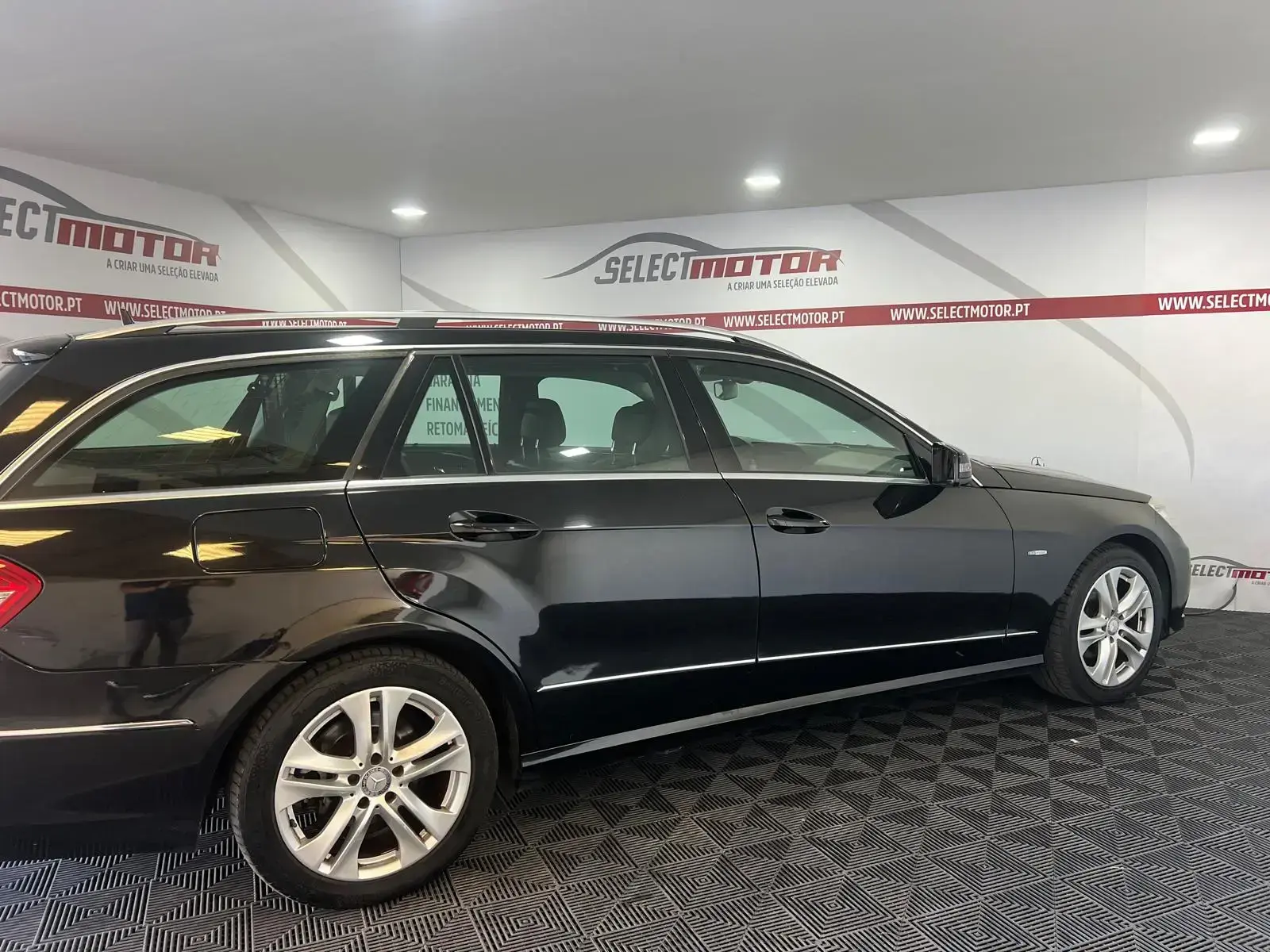 Mercedes-Benz E 220 CDi Avantgarde BlueEfficiency 6