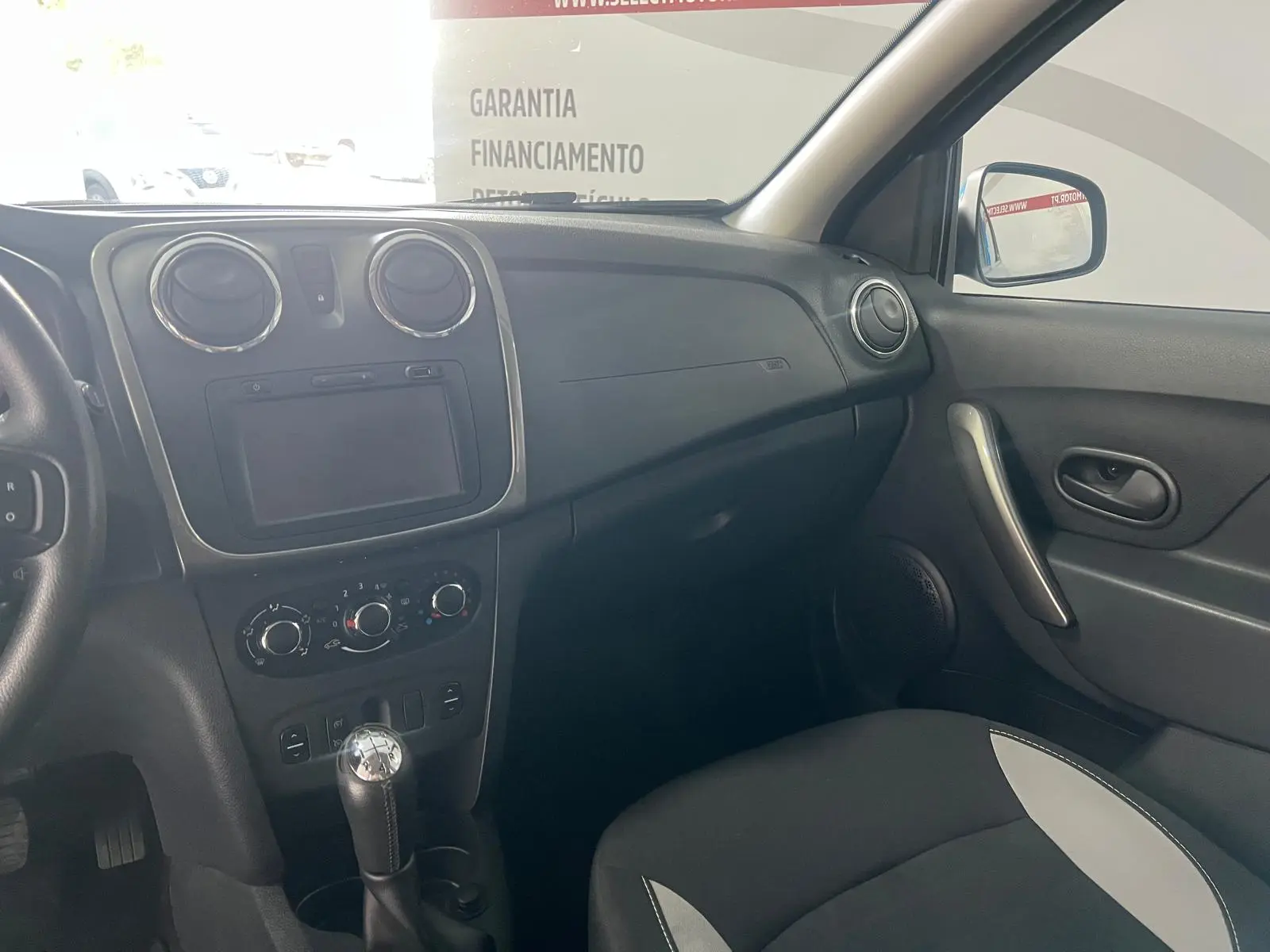 Dacia Sandero 1.5 dCi Stepway 9