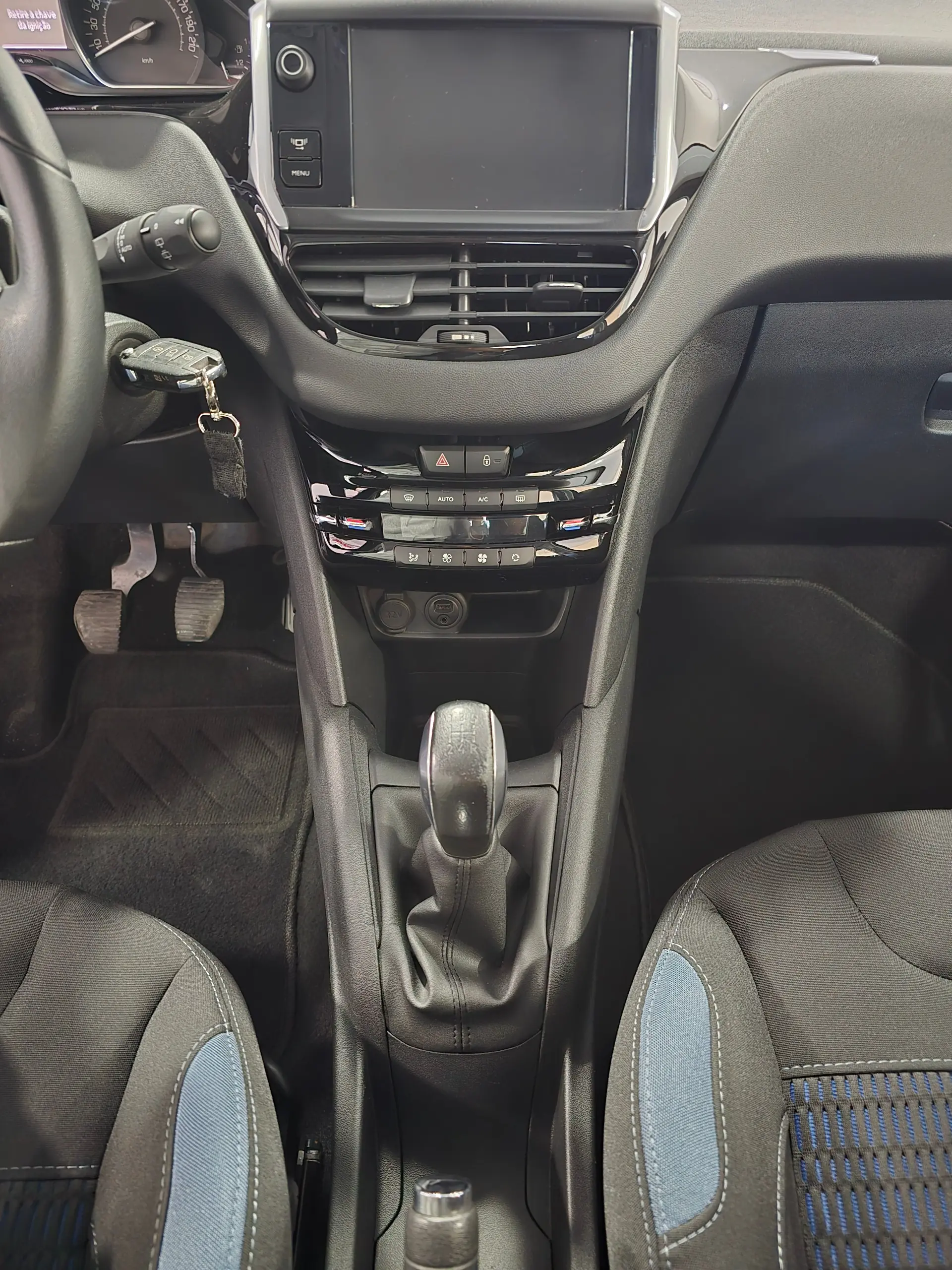 Peugeot 208 1.6 e-HDi Active 9