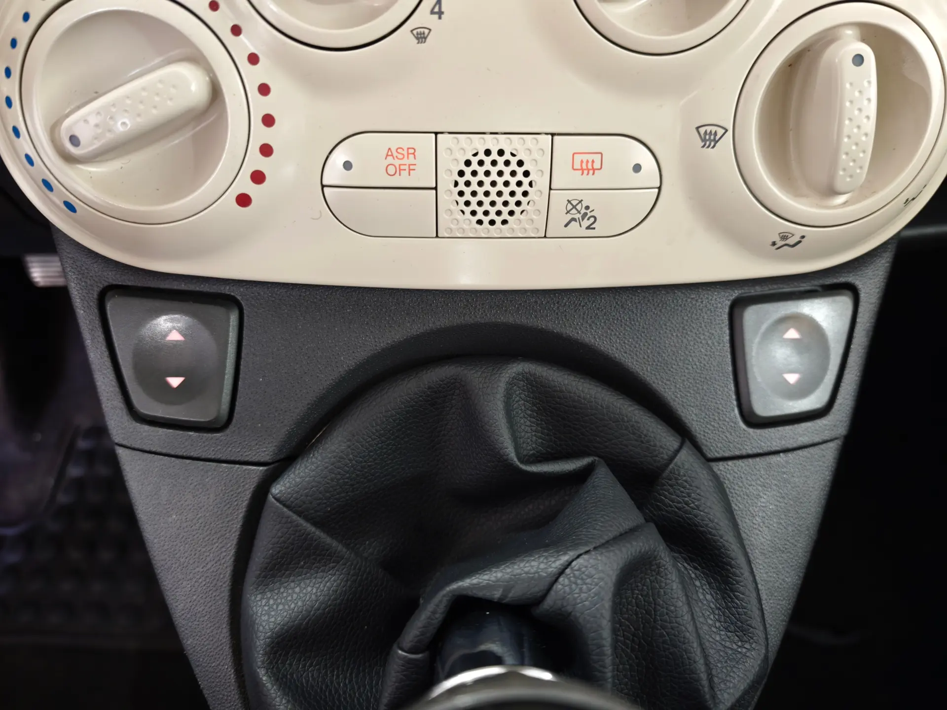 Fiat 500 1.2 Lounge 10