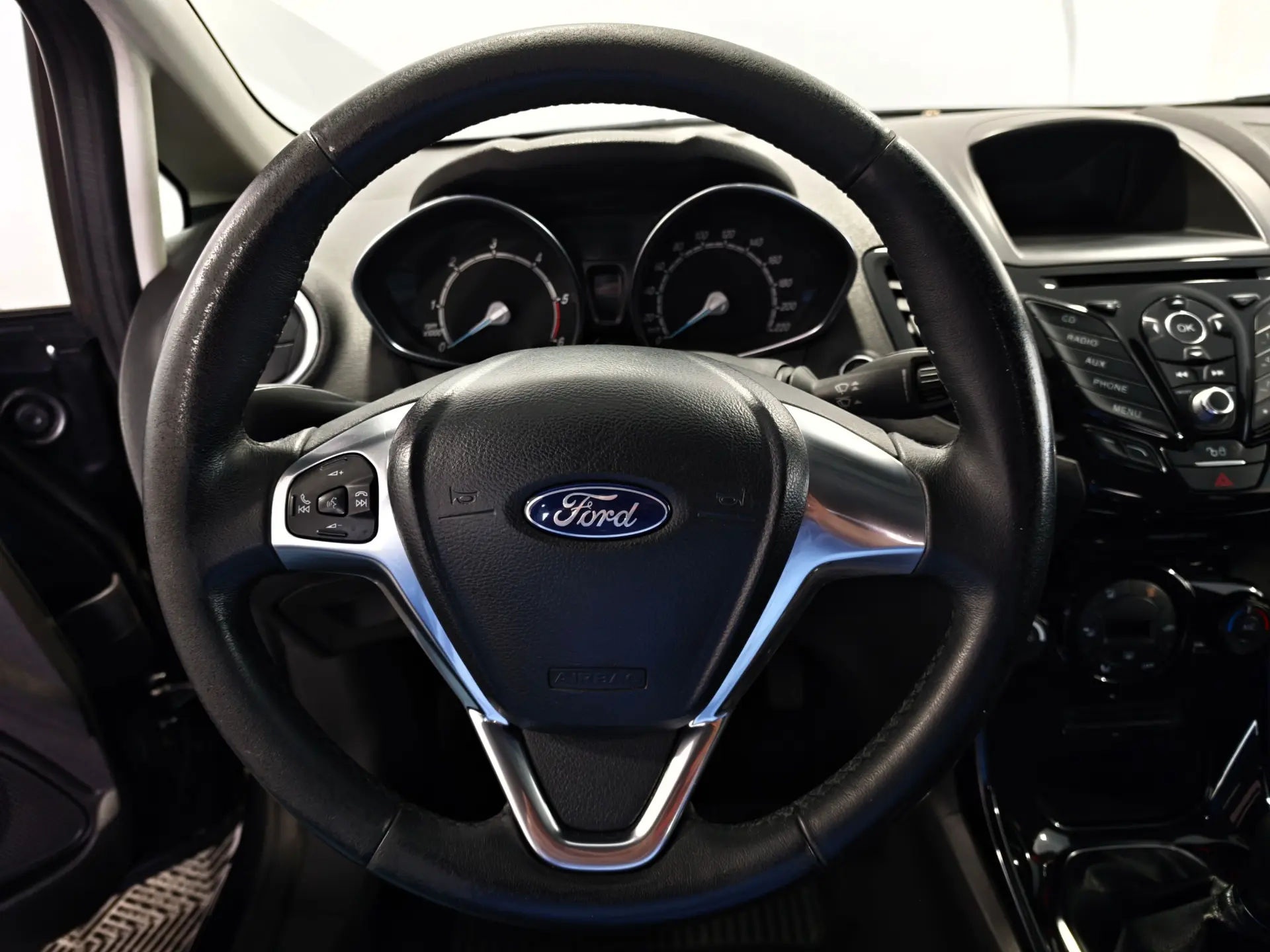 Ford Fiesta 1.5 TDCi Trend 13