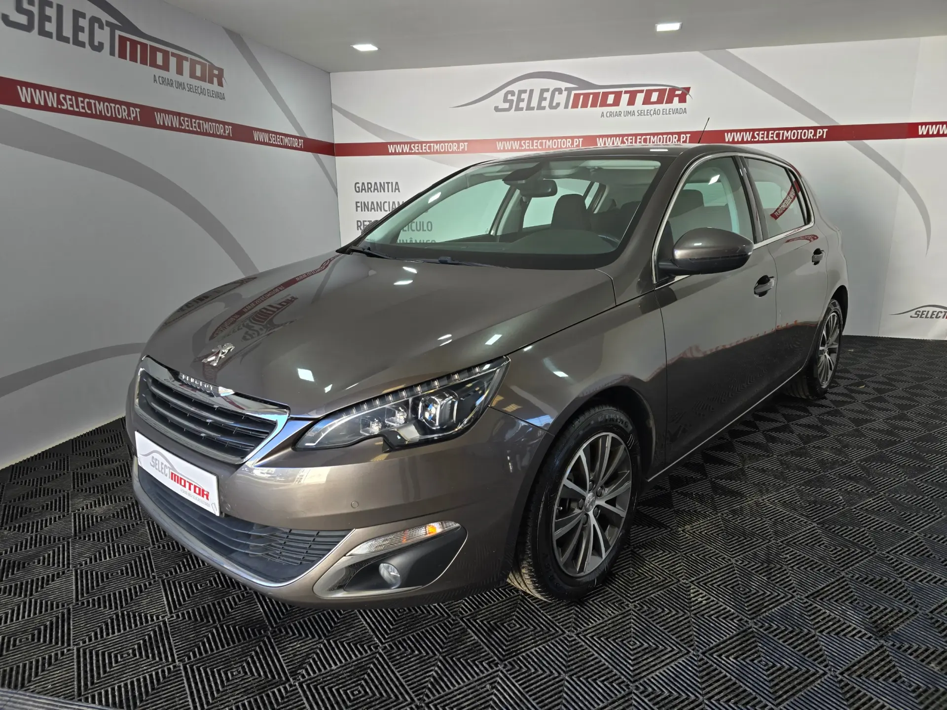 Peugeot 308 1.2 PureTech Allure Pack 1