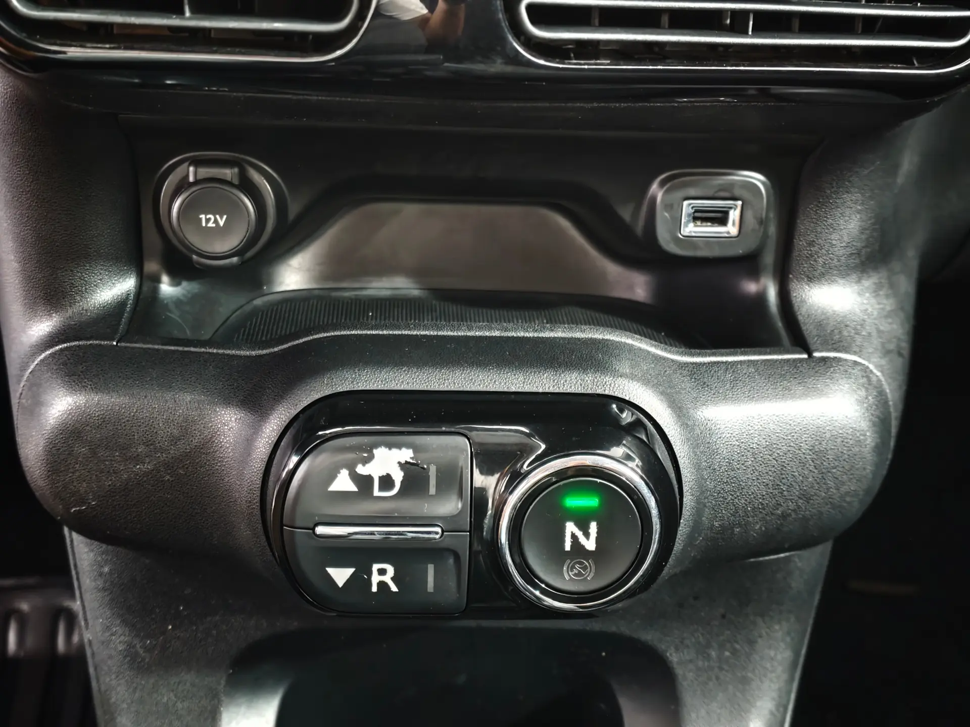 Citroen C4 Cactus BlueHDi 100 ETG6 Stop&Start Shine 13