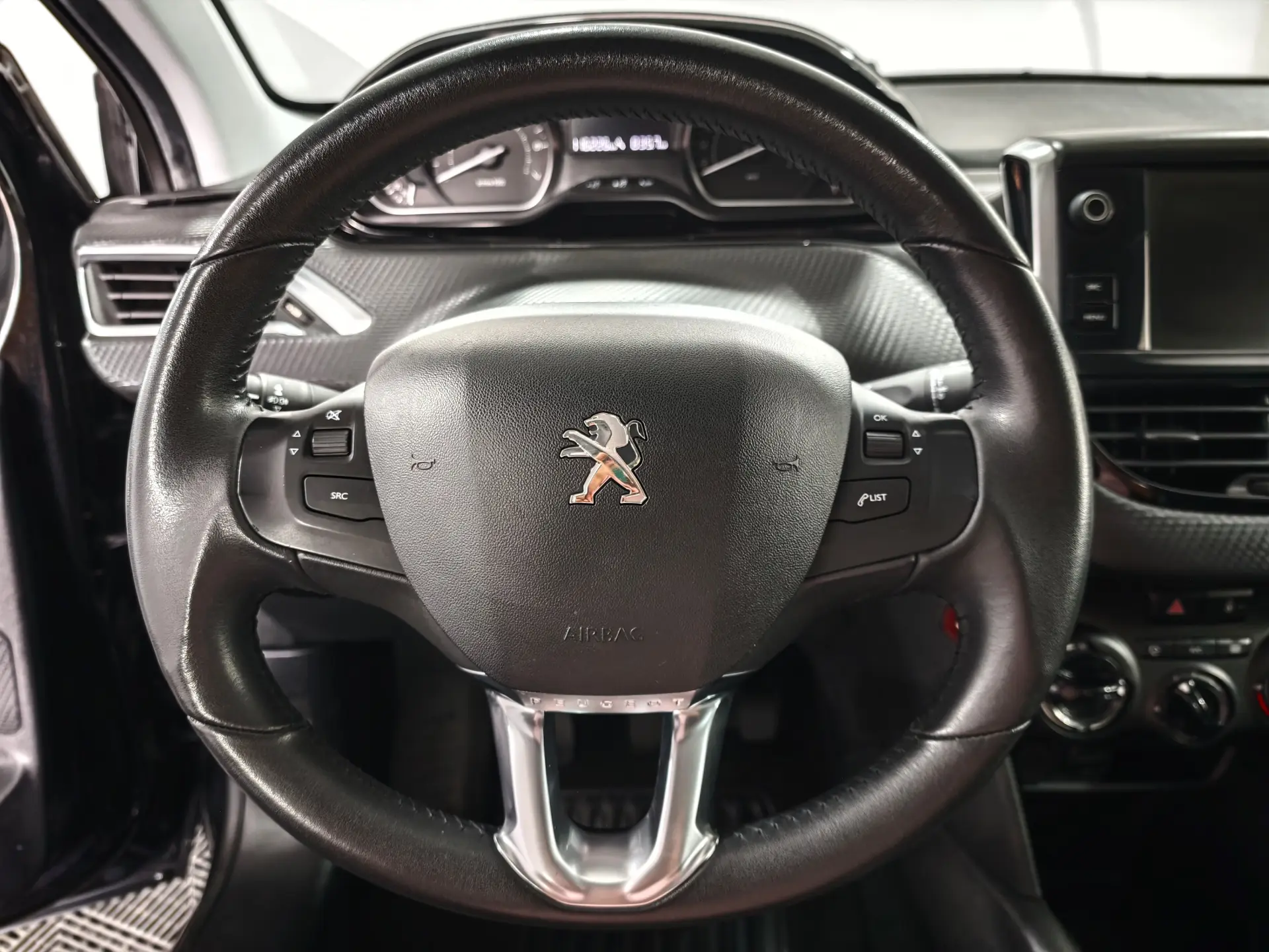 Peugeot 208 1.2 VTi Allure 14