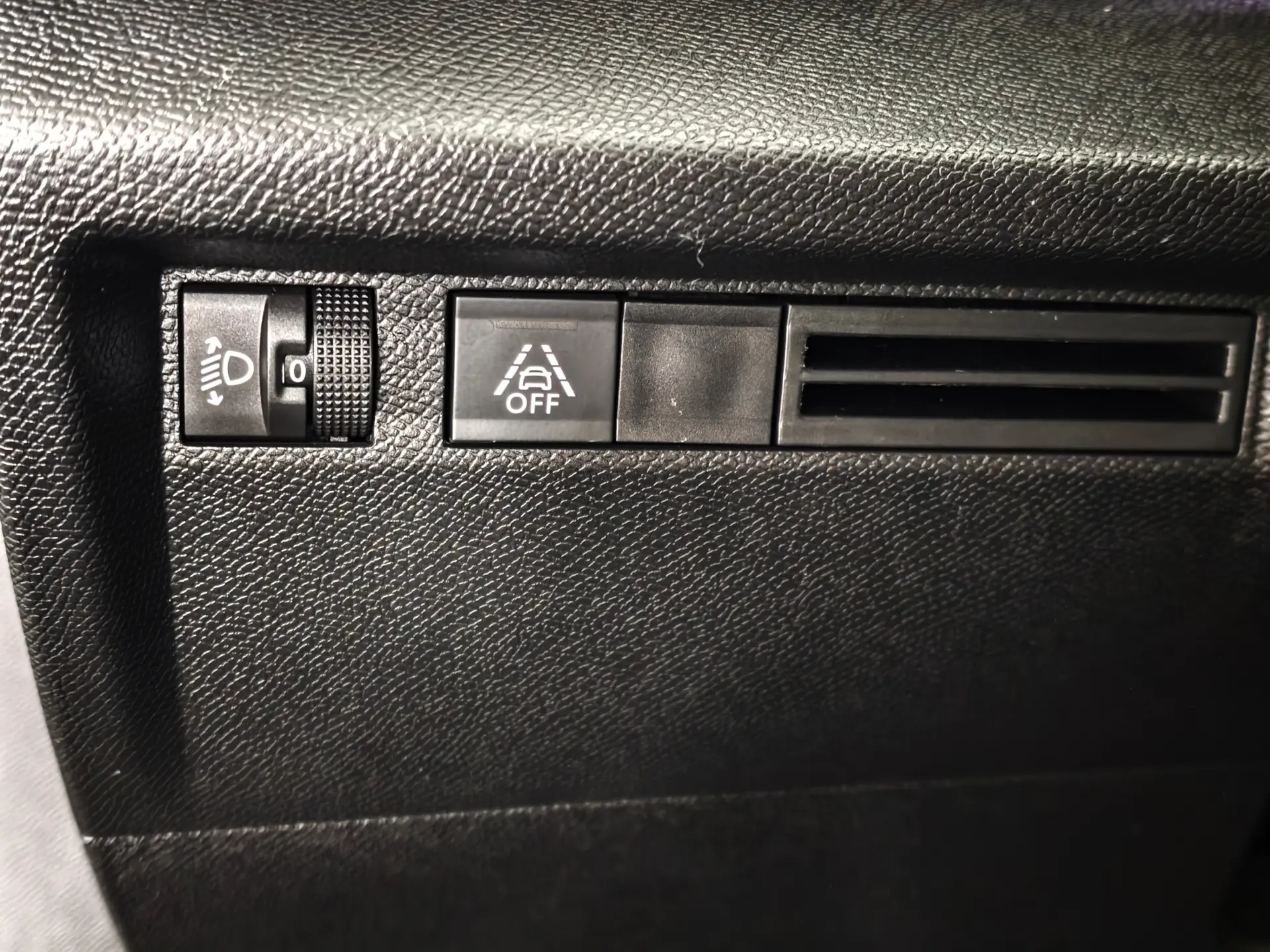 Citroen C4 1.2 PureTech Feel Pack EAT8 18
