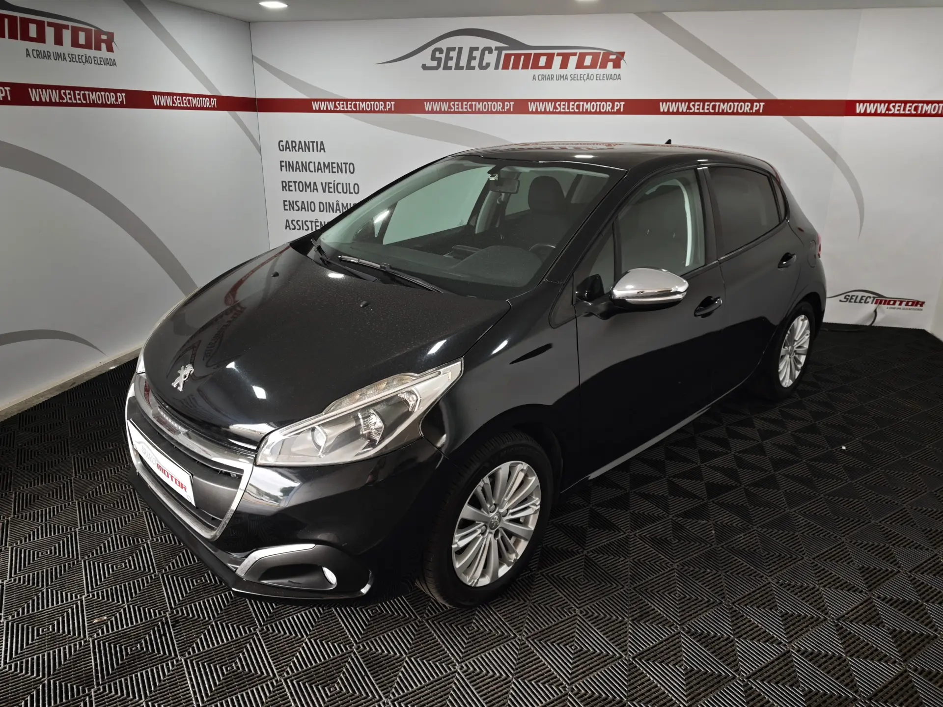 Peugeot 208 1.2 VTi Allure 3