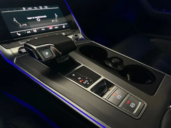 Audi A6 Avant Sport 40 TDI quattro S line HUD Matrix Black Edition 27