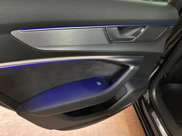 Audi A6 Avant Sport 40 TDI quattro S line HUD Matrix Black Edition 33