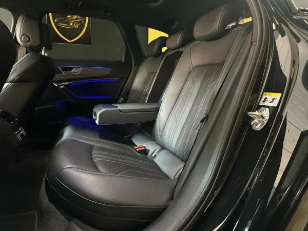 Audi A6 Avant Sport 40 TDI quattro S line HUD Matrix Black Edition 39