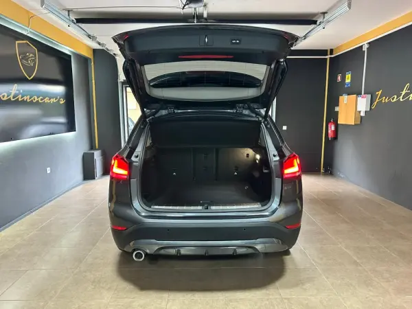 BMW X1 16 d sDrive xLine Auto 9