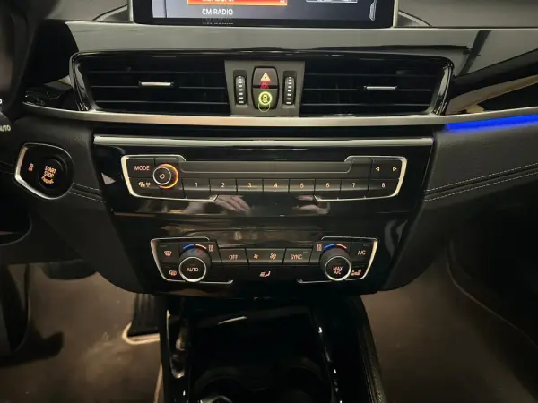 BMW X1 16 d sDrive xLine Auto 32