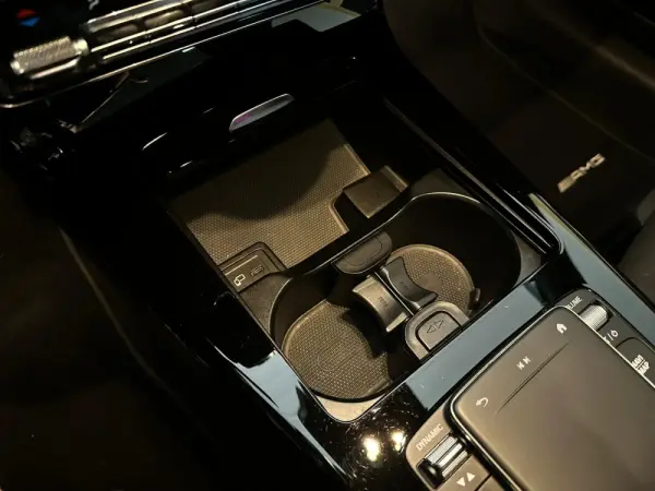 Mercedes-Benz CLA 180 d AMG Line Aut. 32