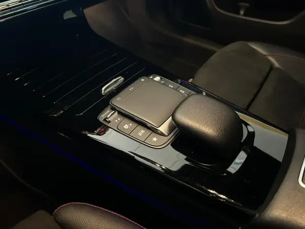 Mercedes-Benz CLA 180 d AMG Line Aut. 33