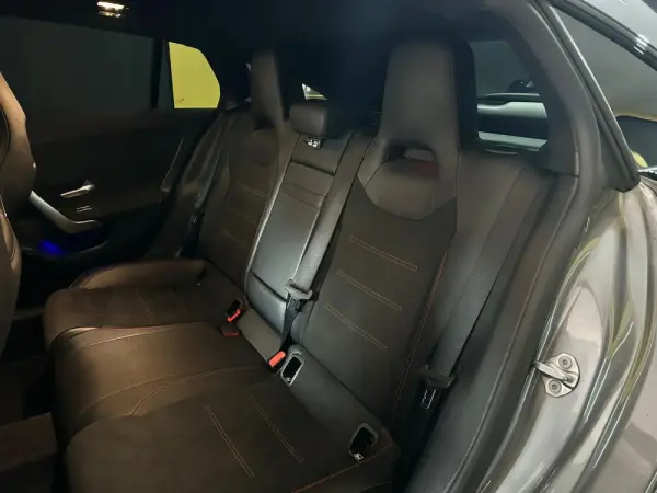 Mercedes-Benz CLA 180 d AMG Line Aut. 39