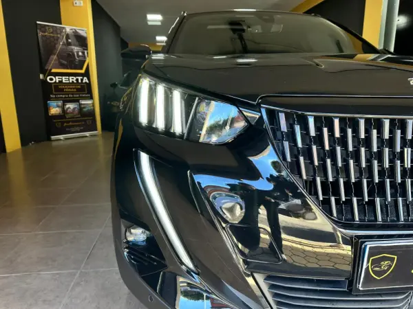 Peugeot 2008 1.2 PureTech GT Pack EAT8 4