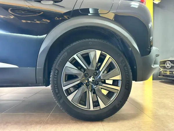 Peugeot 2008 1.2 PureTech GT Pack EAT8 11