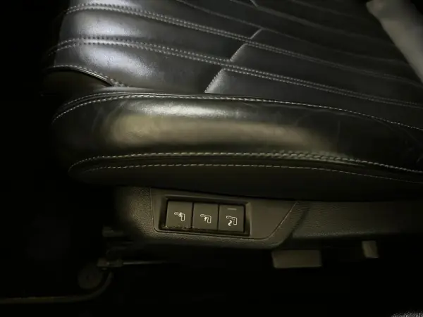 Peugeot 2008 1.2 PureTech GT Pack EAT8 15