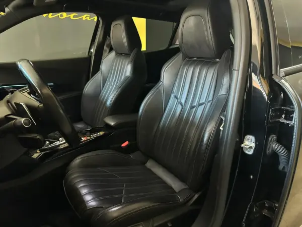 Peugeot 2008 1.2 PureTech GT Pack EAT8 19