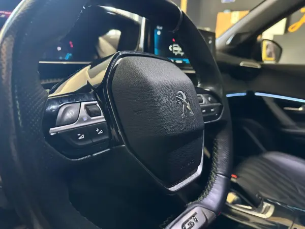 Peugeot 2008 1.2 PureTech GT Pack EAT8 21