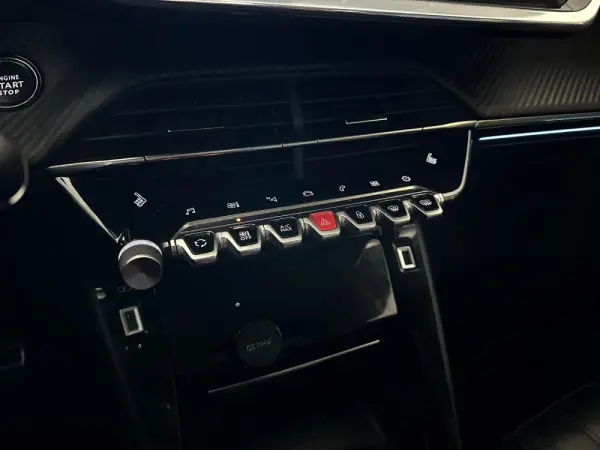 Peugeot 2008 1.2 PureTech GT Pack EAT8 26