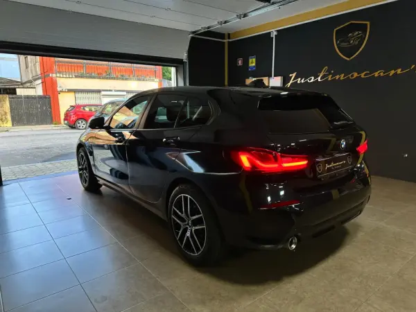 BMW 116 d Advantage Auto 8