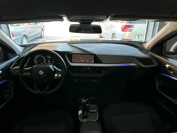 BMW 116 d Advantage Auto 28