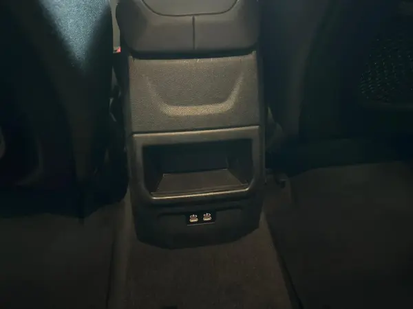 BMW 116 d Advantage Auto 32