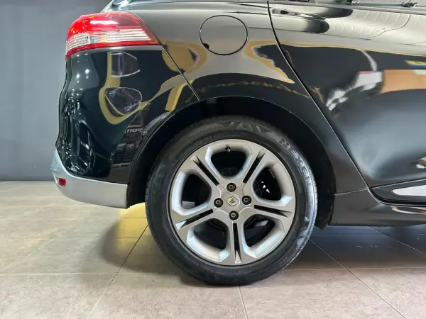 Renault Clio Sport Tourer 1.5 dCi GT Line 11