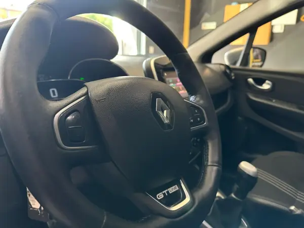 Renault Clio Sport Tourer 1.5 dCi GT Line 18