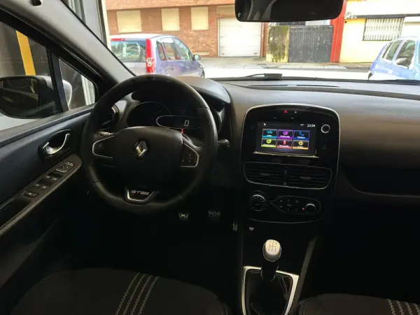 Renault Clio Sport Tourer 1.5 dCi GT Line 25