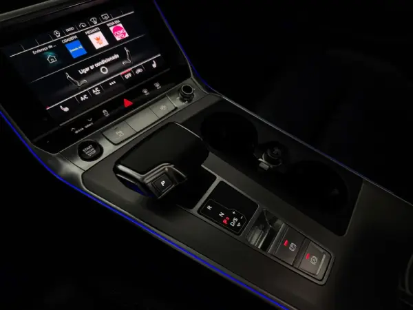 Audi A6 Avant Sport 40 TDI quattro S line HUD Matrix Black Edition 31