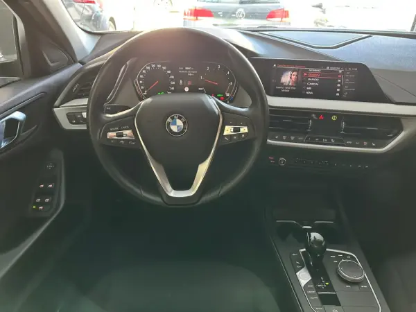 BMW 116 d Aut. Advantage 17